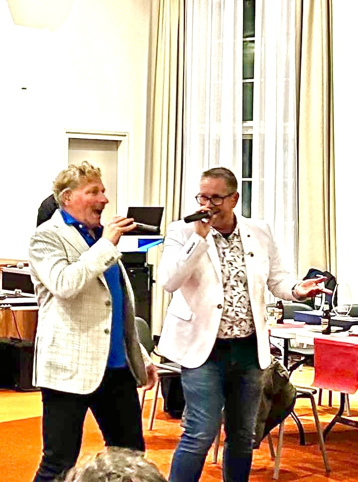 6C85B22A-BF2C-4750-8815-C4C463476008_1_201_a